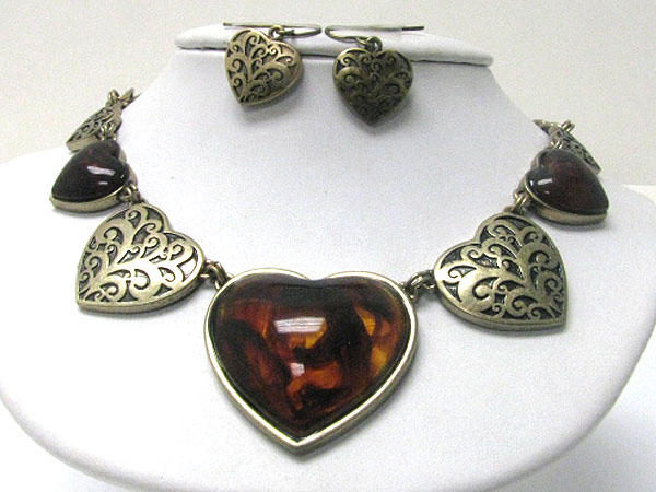 Natural stone and textured metal heart link necklace earring set