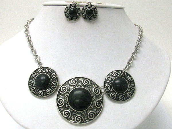 Three natural stone and textured metal circle link necklace earring set