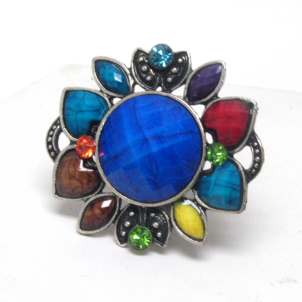 Crystal and facet acrylic stone deco flower ring