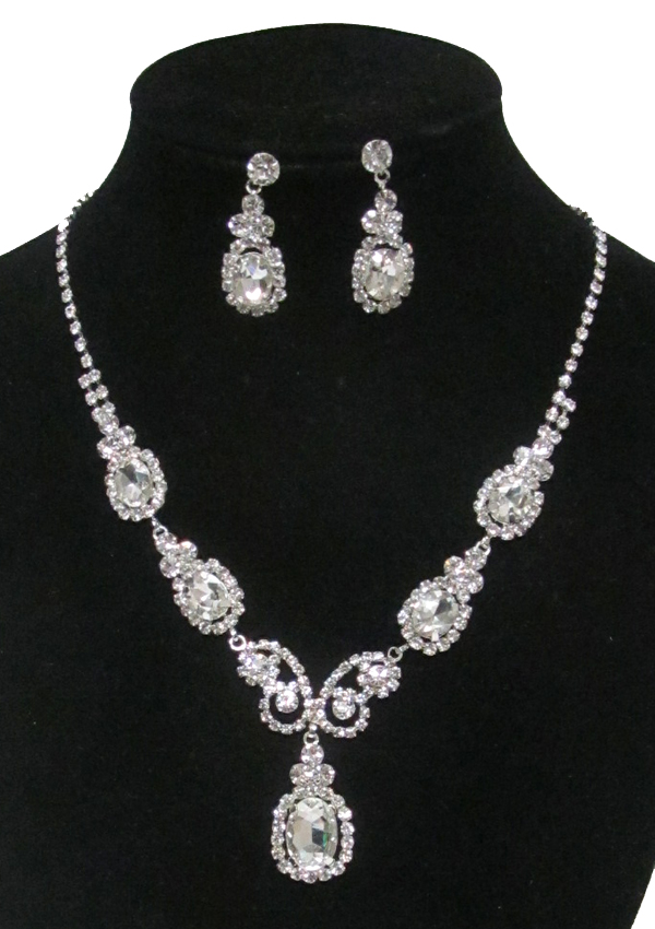 Crystal and rhinestone party necklace set