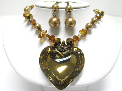 Semi transparent heart dangle mixed beads necklace set