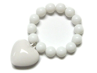 Acryl heart and beads stretch bracelet