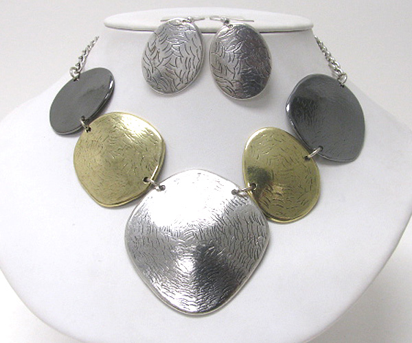 Multi scratch natural shape metal disk link necklace earring set