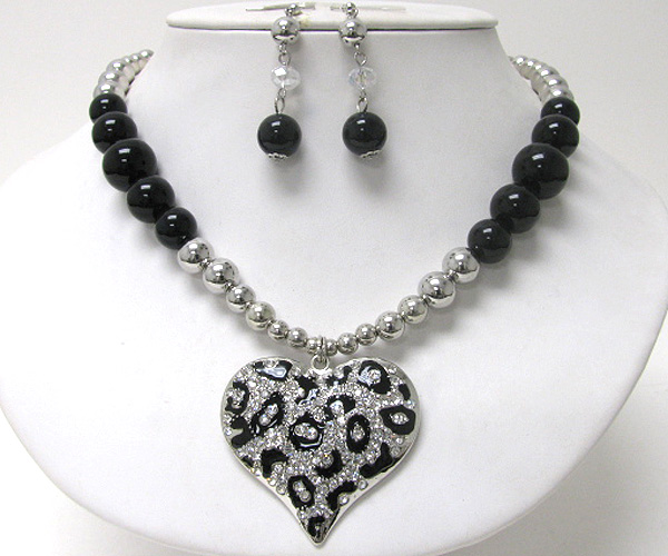 Crystal and epoxy deco animal pattern heart pendant necklace earring set