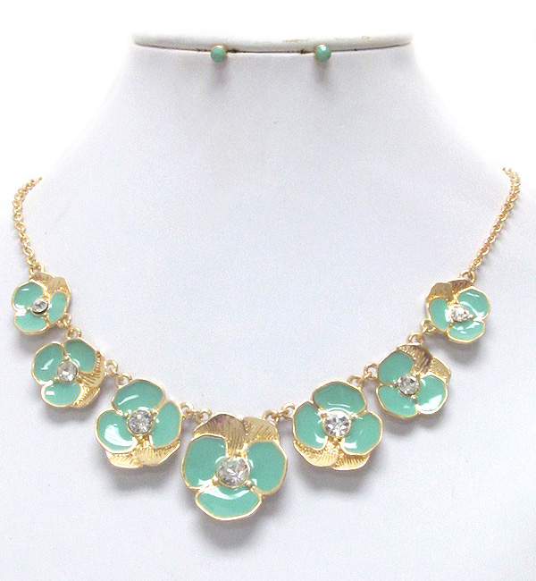 Crystal center and epoxy deco multi flower link necklace earring set