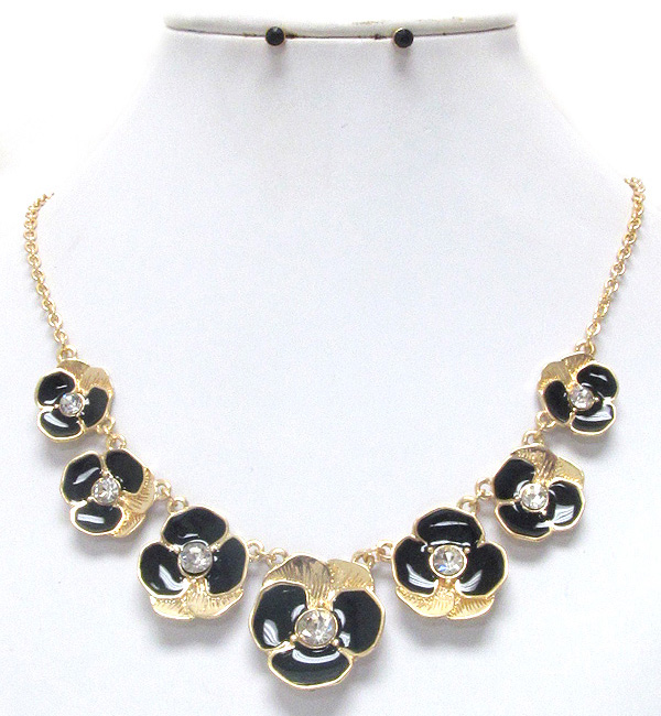 Crystal center and epoxy deco multi flower link necklace earring set