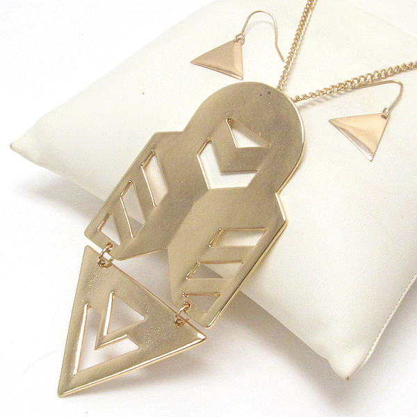 Multi triangular cut navajo pattern metal pendant necklace earring set -western