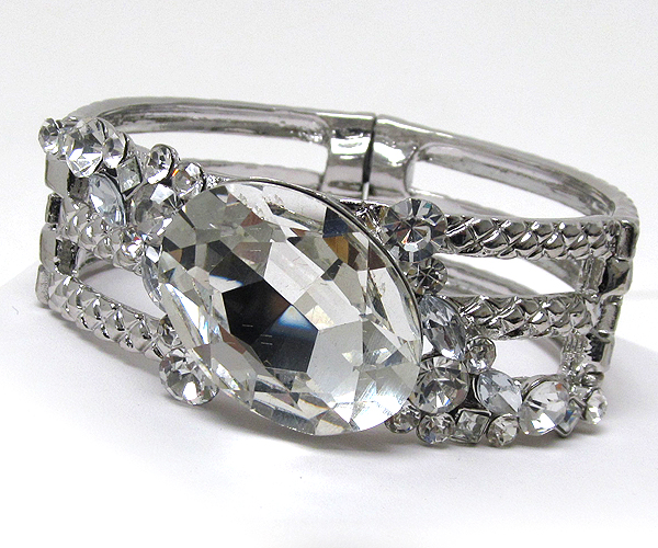 Multi size crystal and oval facet stone deco with textured metal magnetic hinge bangle