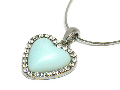 Pastel tone spring color crystal edged acryl heart necklace