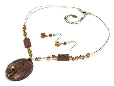 Semi precious agate stone and glass beads neckalce and earring set