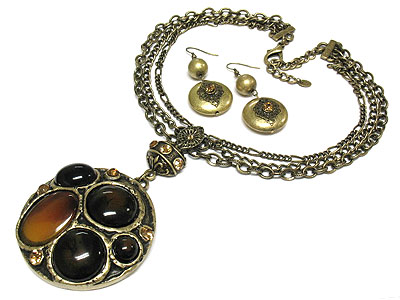 Boutique quality tigereye round pendant and crystal necklace and earring set