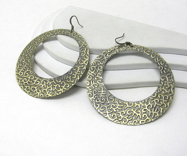 Patterned metal casting large hoop earring - hoops