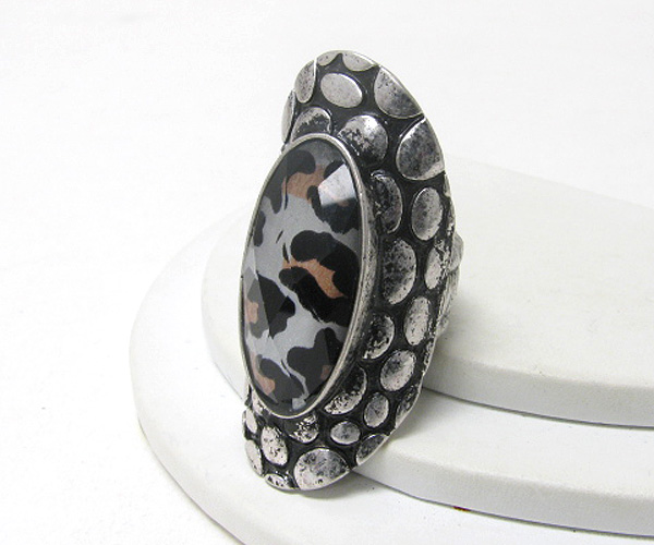 Animal theme long finger stretch ring