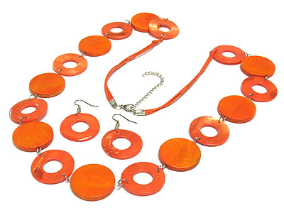 Flat ring shell and wooden disk link necklace set