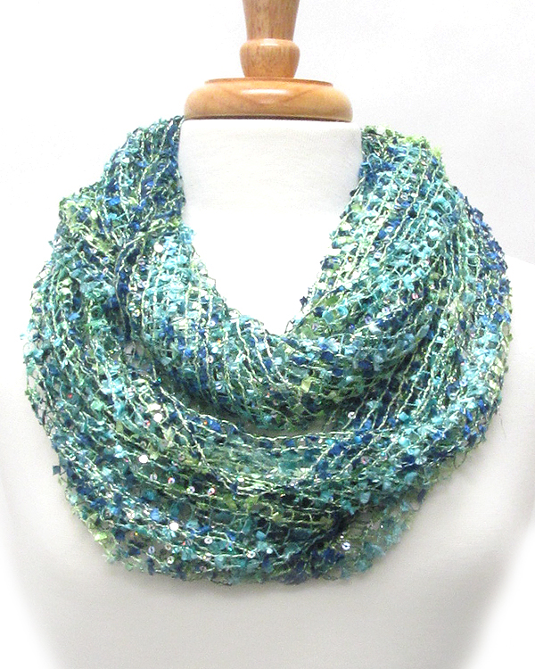 Hand knitting braided yarn infinity necklace scarf