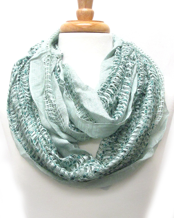 Hand knitting braided yarn infinity necklace scarf