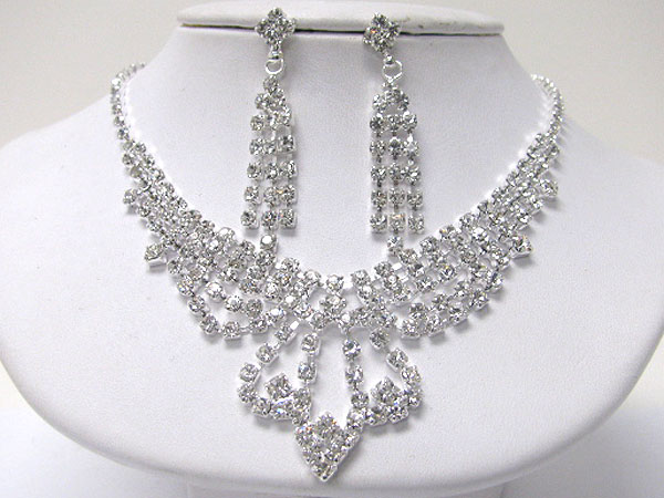 Rhinestone party necklace