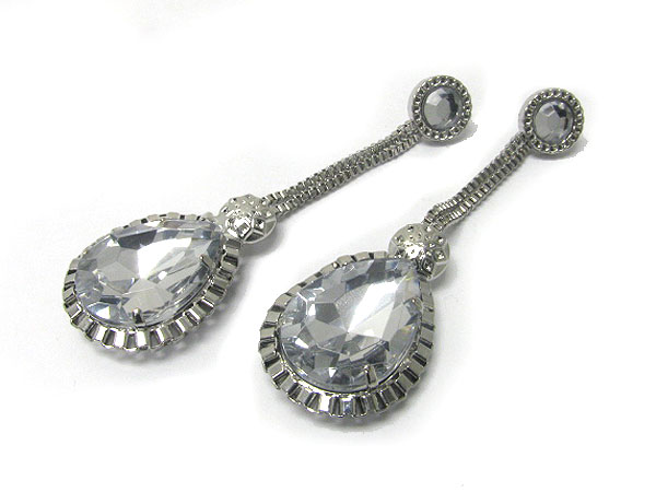 Tear drop crystal and box chain drop earring