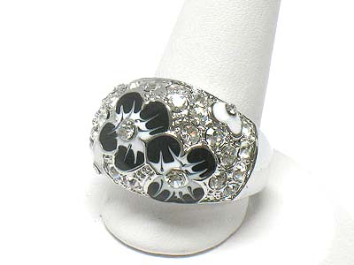 Crystal stud and enamel deco flower pattern ring 