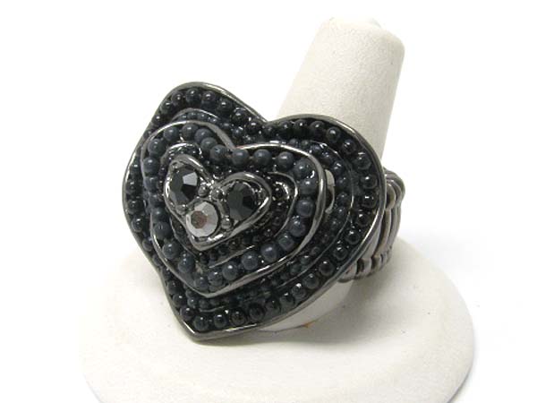 Crystal and seed beads deco heart stretch ring