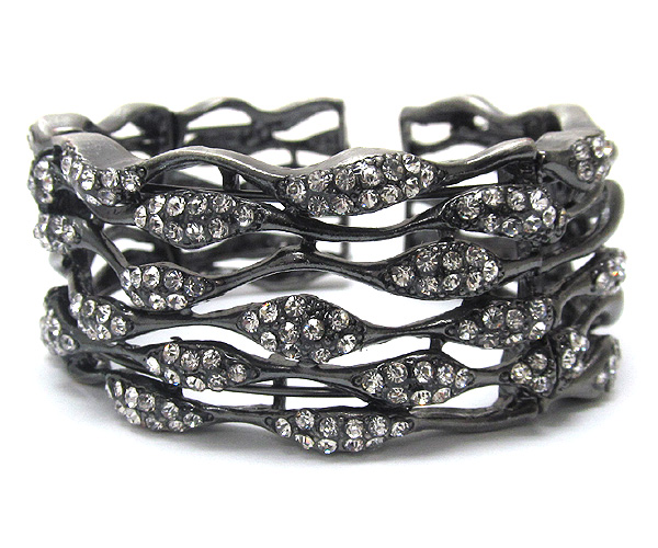 Multi crystal on oval wave metal fashion stretch bracelet