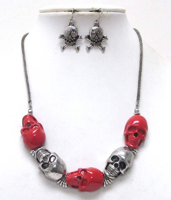 Multi metal and acryl skull patern necklace earring set