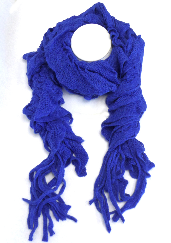 Ruffle winter scarf